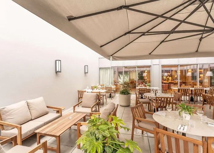 Hotel Mercure Angers Lac De Maine