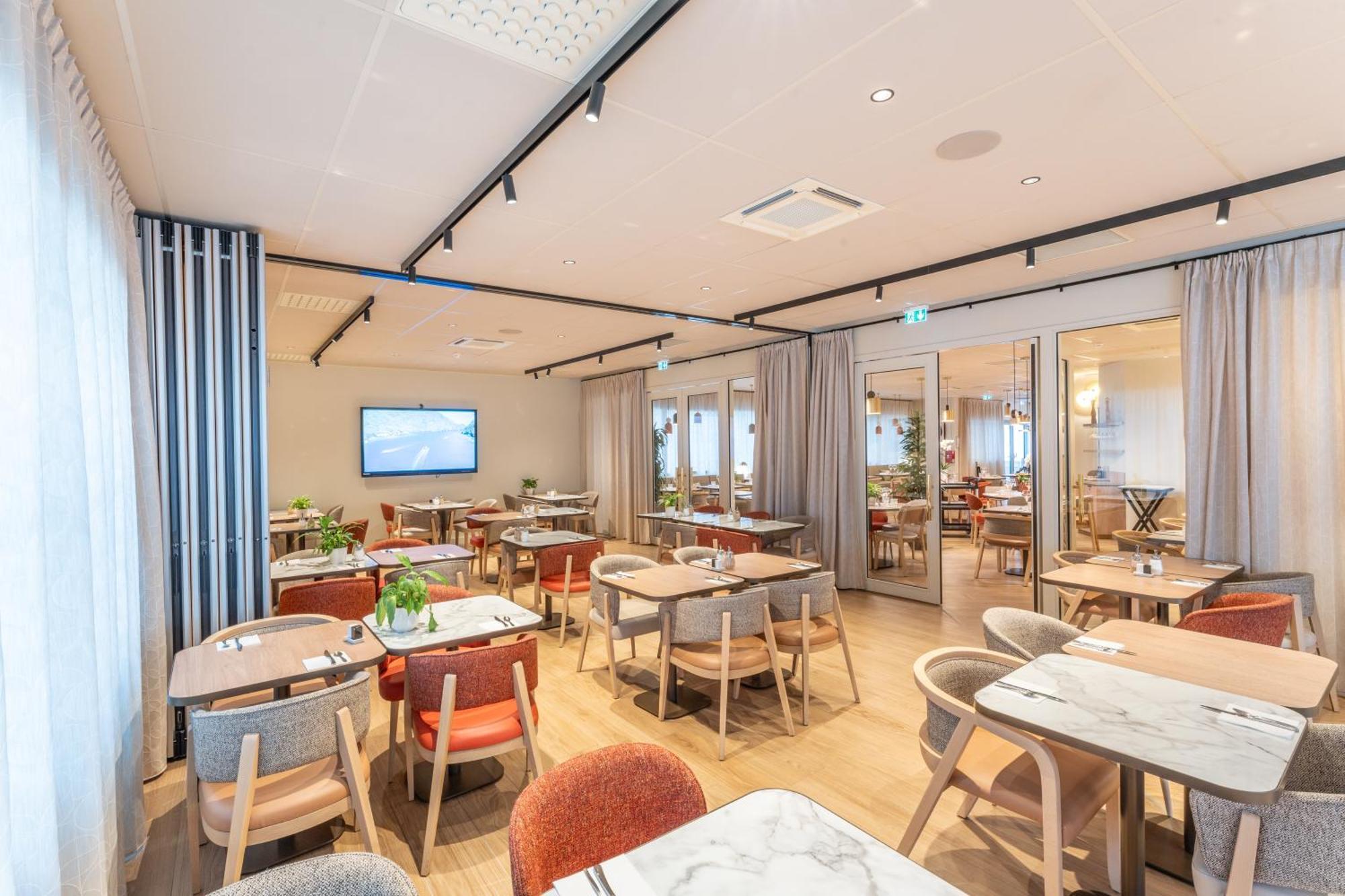 Hotel Mercure De Maine 4*