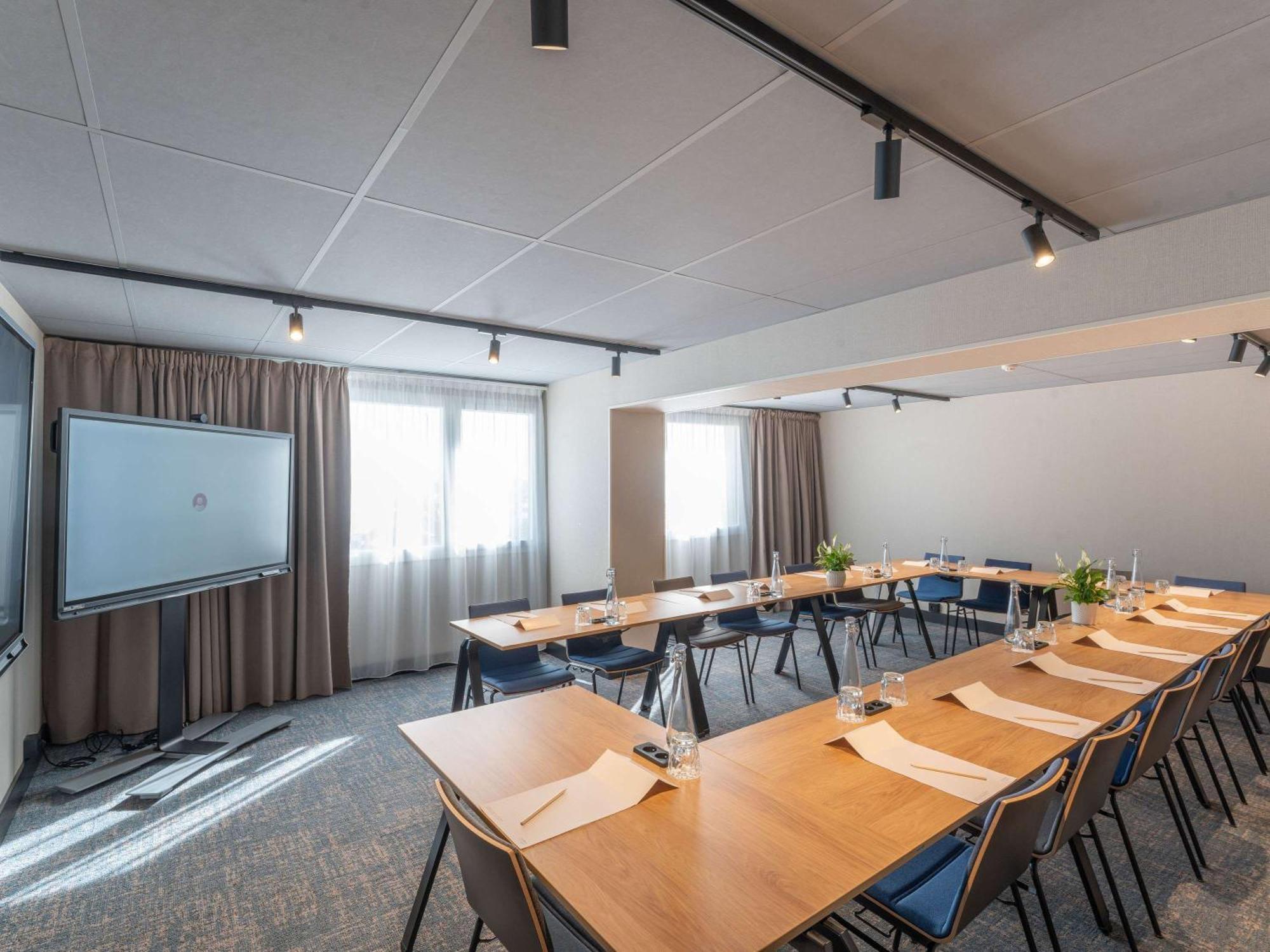 Mercure De Maine Hotel 4*